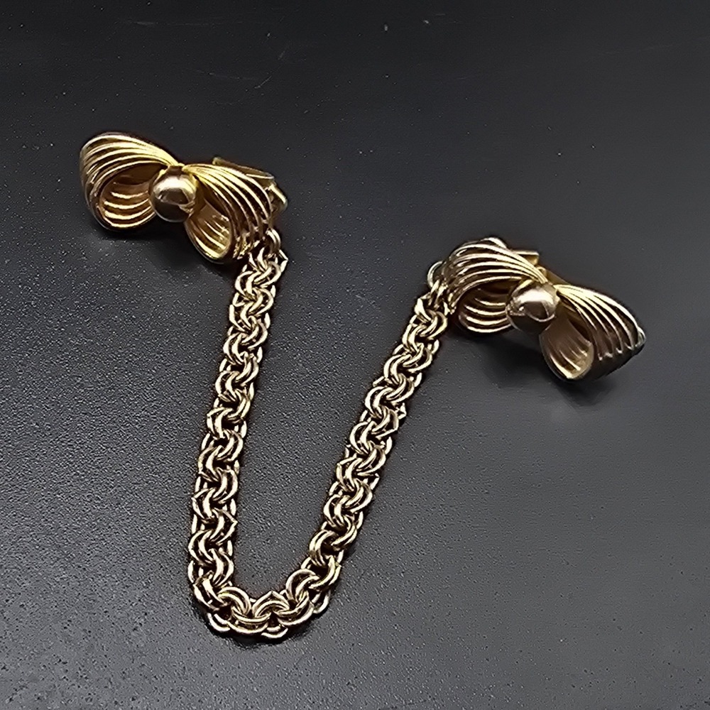 Gold Tone Bow Sweater Clip Vintage Fashion Accessory